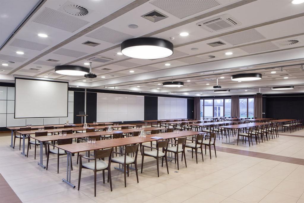 Hotel Antonio Conference Brzeg Eksteriør billede
